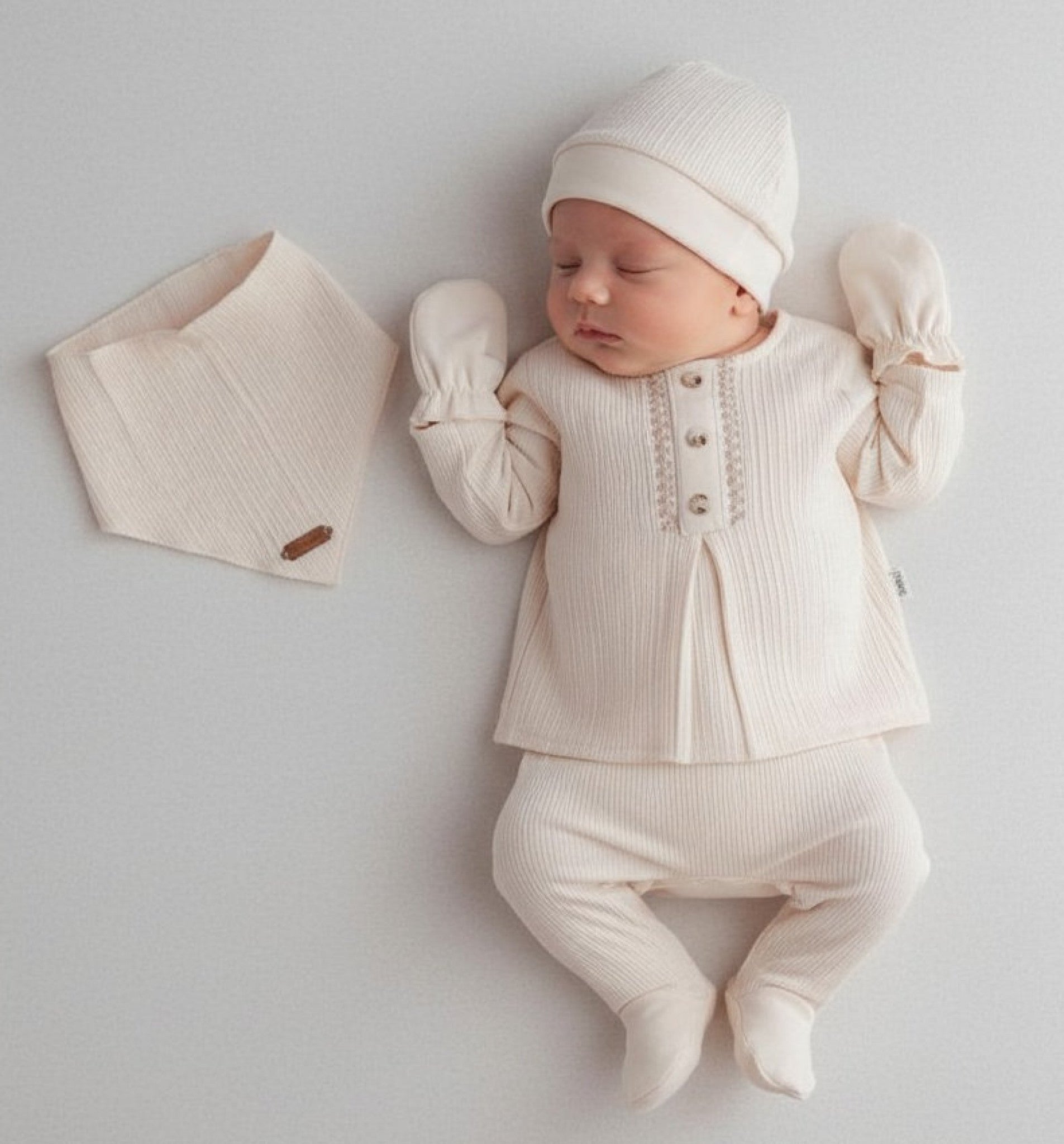 Embroidered layette 5 piece